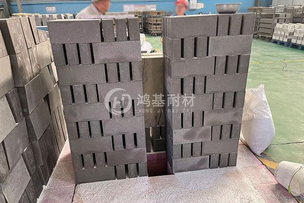 氮化硅結(jié)合碳化硅磚